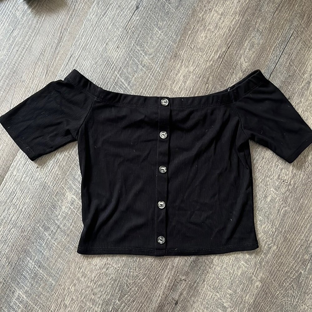 Black crop top
